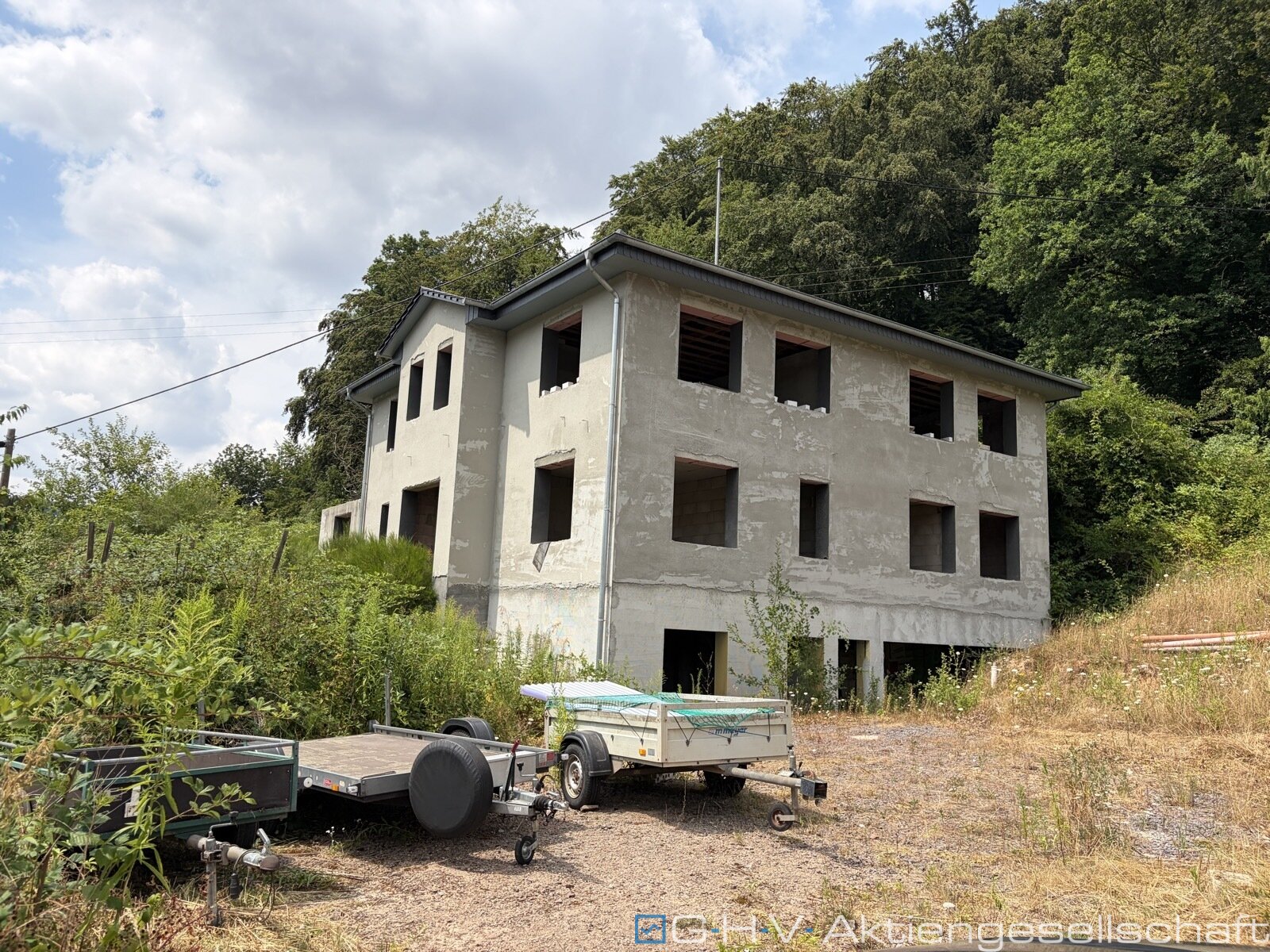 Gegen Höchstgebot: Rohbau in attraktiver Lage von Merzig (Ortsteil) Gegen Höchstgebot: Rohbau in attraktiver Lage von Merzig (Ortsteil)
